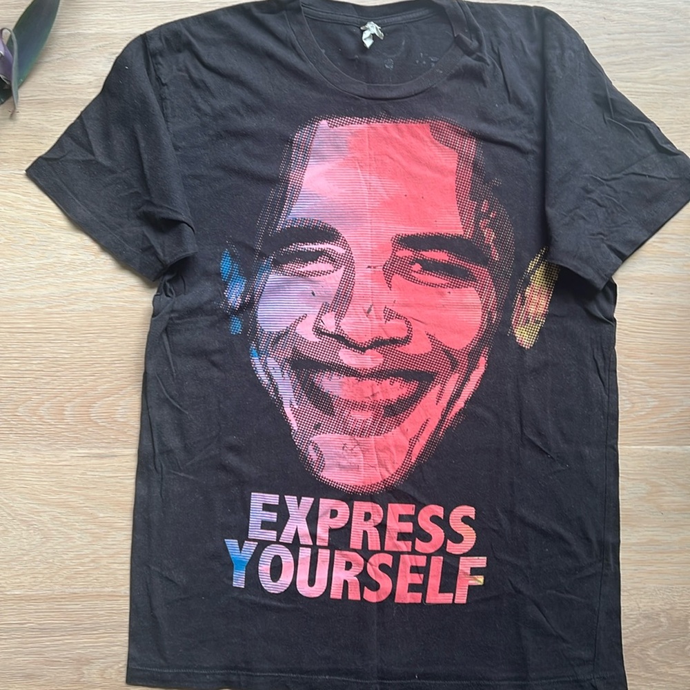 Vintage rare Y2K Vote Obama Express Yourself t-shirt